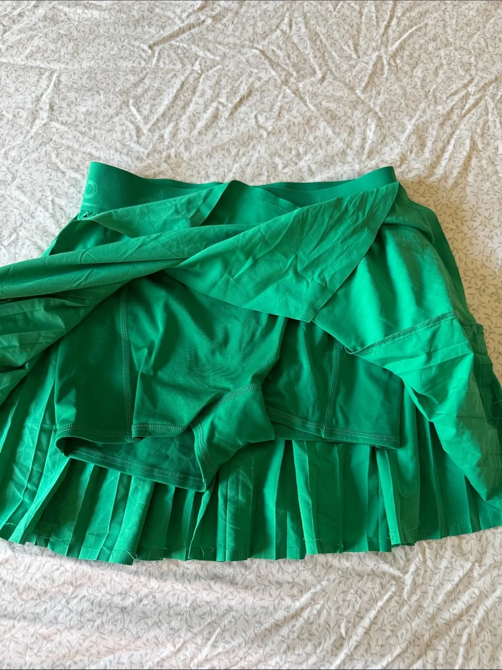 ALO Yoga Emerald Green Pleated Skater Skirt